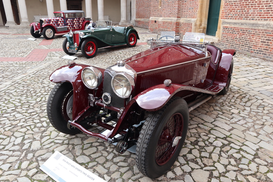 UNADJUSTEDNONRAW_thumb_230b SemanalClásico - Revista online de coches clásicos, de colección y sport - bentley